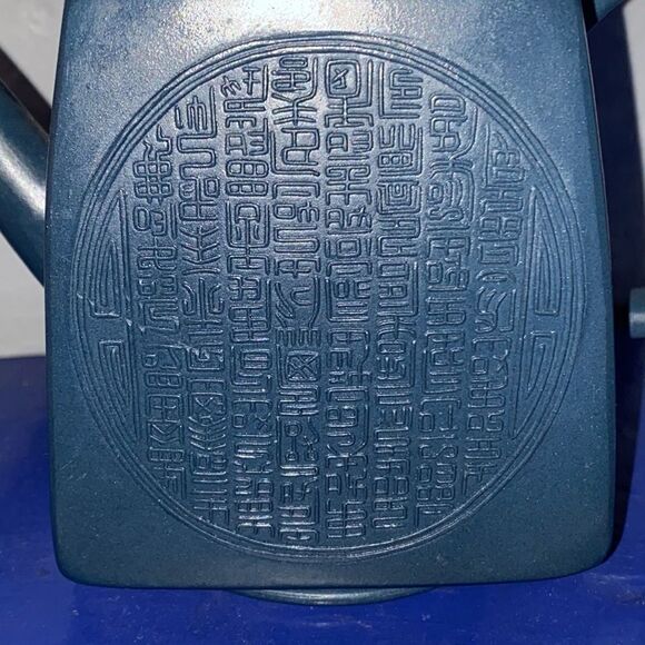 Antique/Vintage Chinese Handmade Yixing Zisha Clay Teapot With Artistic Accent - Picture 3 of 8